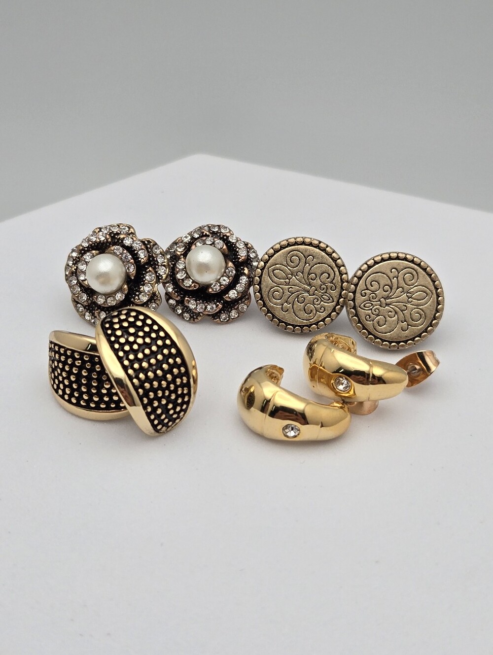 4 Pair Earring Set Camellia Pearl Filigree Dome & Gold Huggie Earrings New